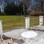 דירה Schloss Hohendorf *