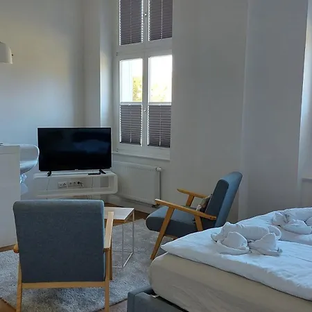 Appartement Schloss Hohendorf *