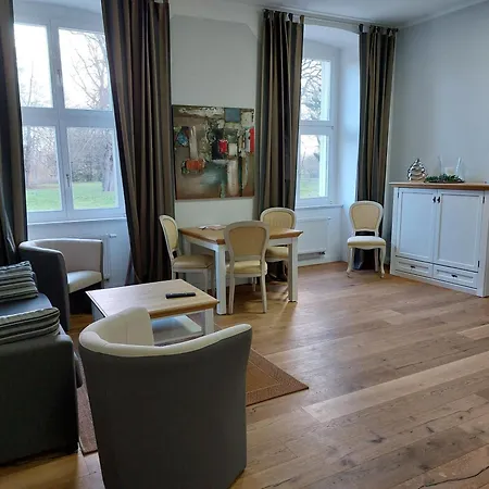 Daire Schloss Hohendorf