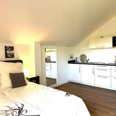 Apartment Schloss Hohendorf *