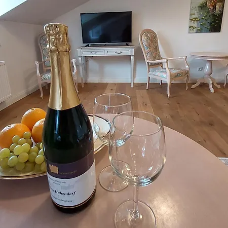 Daire Schloss Hohendorf