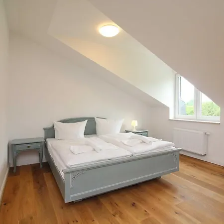 Apartment Schloss Hohendorf *