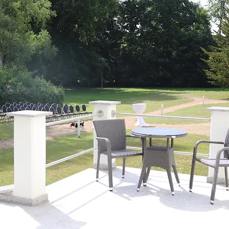 Appartement Schloss Hohendorf Gross Mohrdorf